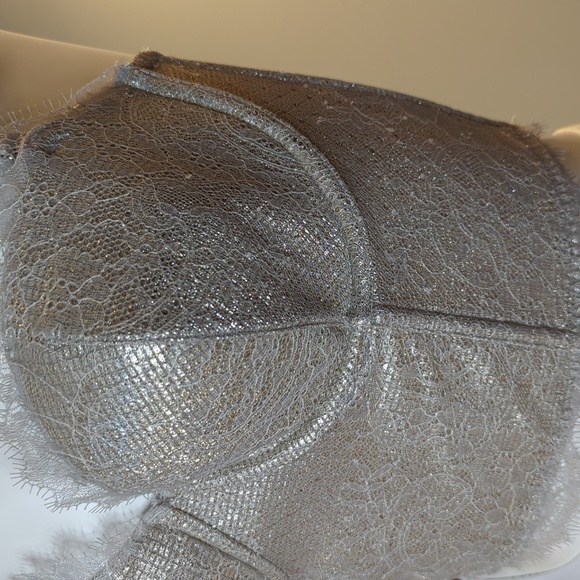 Metallic Lace Bra - Picture 3 of 10